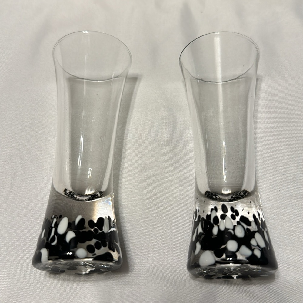 Vintage Tequila Rose Murano Style Shot Glass Set of 2 - Picture 2 of 3